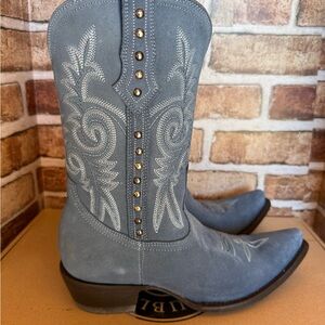 Double D Ranch Blue Suede Spaghetti western New
